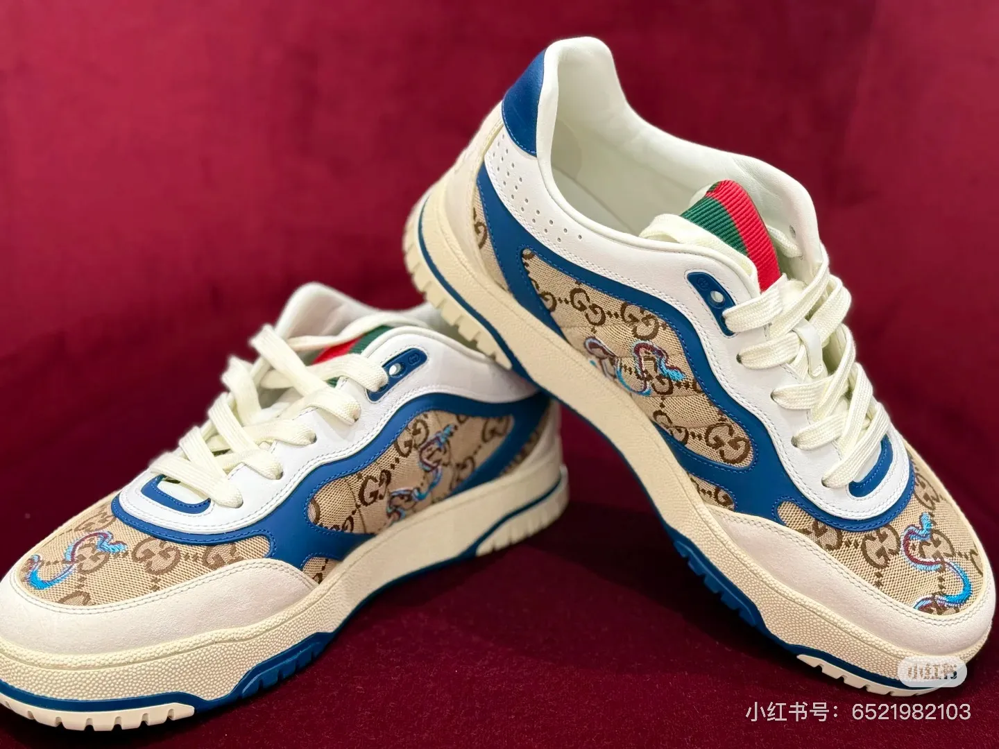 [G Home] P: 600💰 Couple size: Women's 35-40 --- Men's 39-44. (45 custom-made) 🆕2025 Electric embroidered snake GUCC Gucci original order quality The latest popular high and low top distressed couple's sports shoes series are shipped. Original purchase and development Made in China, these high-low sneakers are designed with a basketball-style silhouette, cleverly incorporating hollow panels and distressed effects, showing their unique ingenuity. The ingenuity incorporates brand logo details such as interlocking Double G styling accessories and Gucci lettering, a low-key tribute to the brand's design heritage. Exquisite packaging at the delivery counter 🛍📦 ▪️ Fabric: Original custom-made imported cowhide stitching ▪️ Lining: Imported first-layer cowhide ▪️ Sole: Original molded TPU sole ▪️ Sole thickness: 3cm